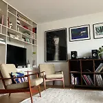 Spacious Apartment - Balcony